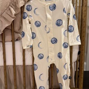 Magnetic Me moonlight CloudStretch™ footie